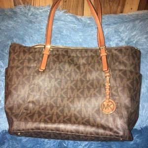 Michael kors purse